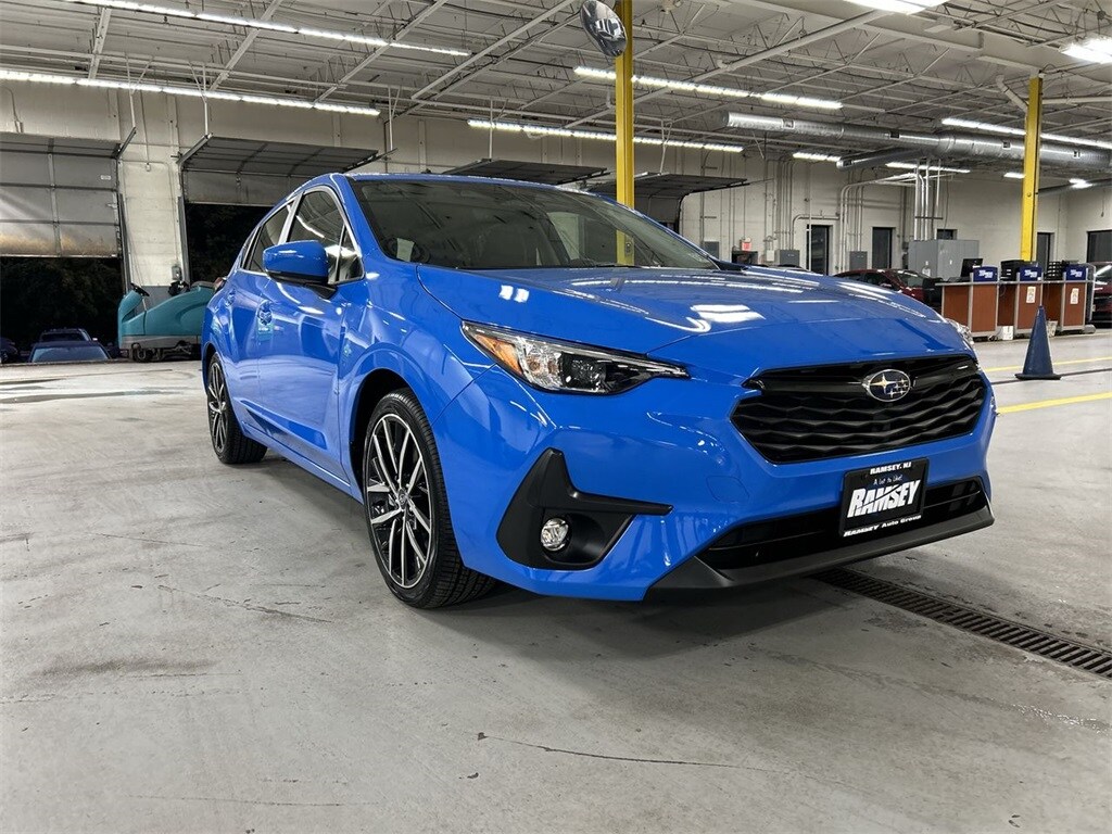 2024 Subaru Impreza Sport photo 2