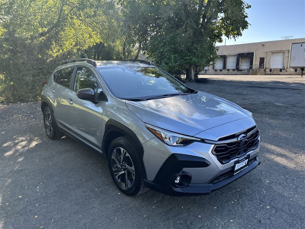 2025 Subaru Crosstrek Premium photo 2