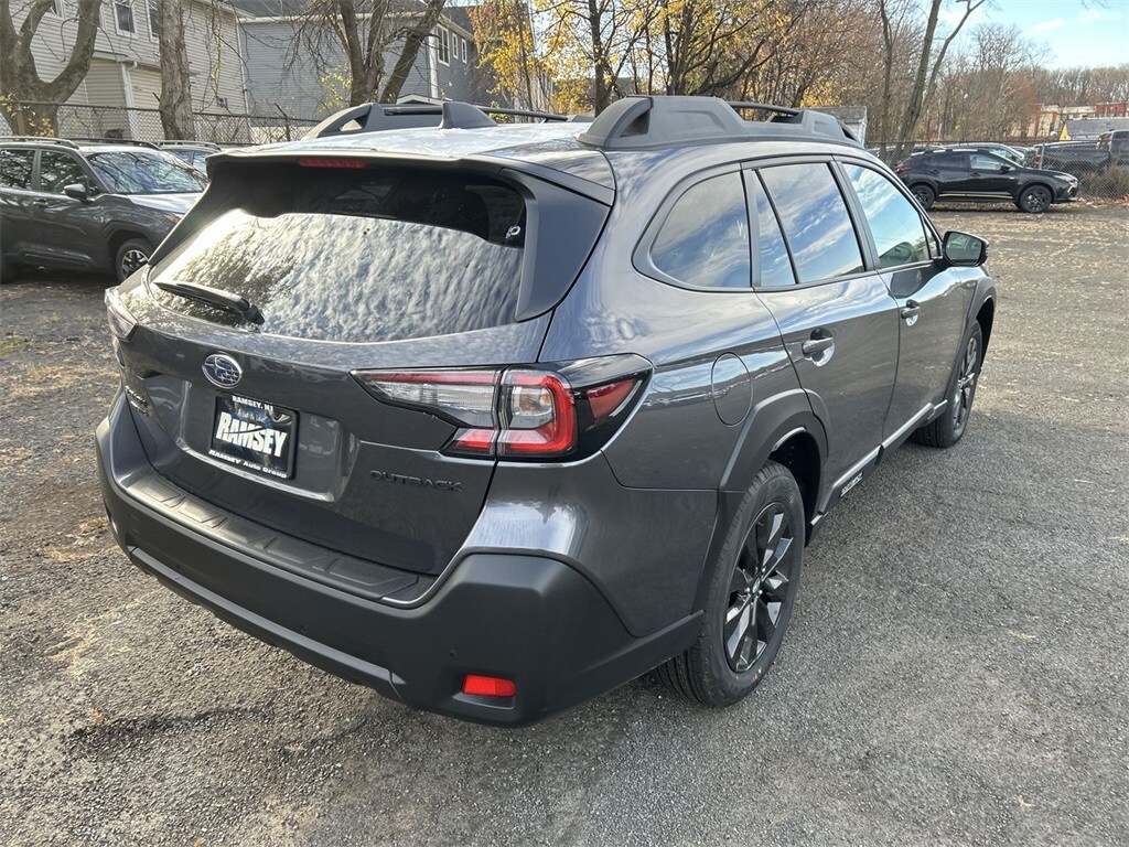 2025 Subaru Outback Onyx Edition photo 3