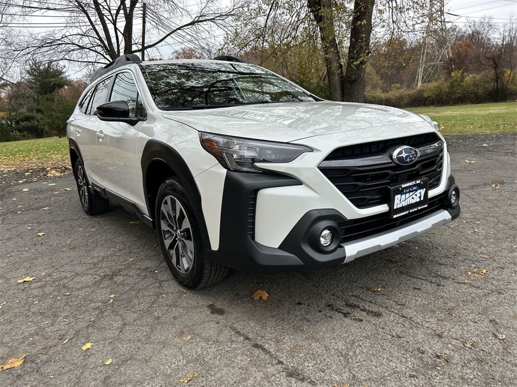 2024 Subaru Outback Limited photo 3