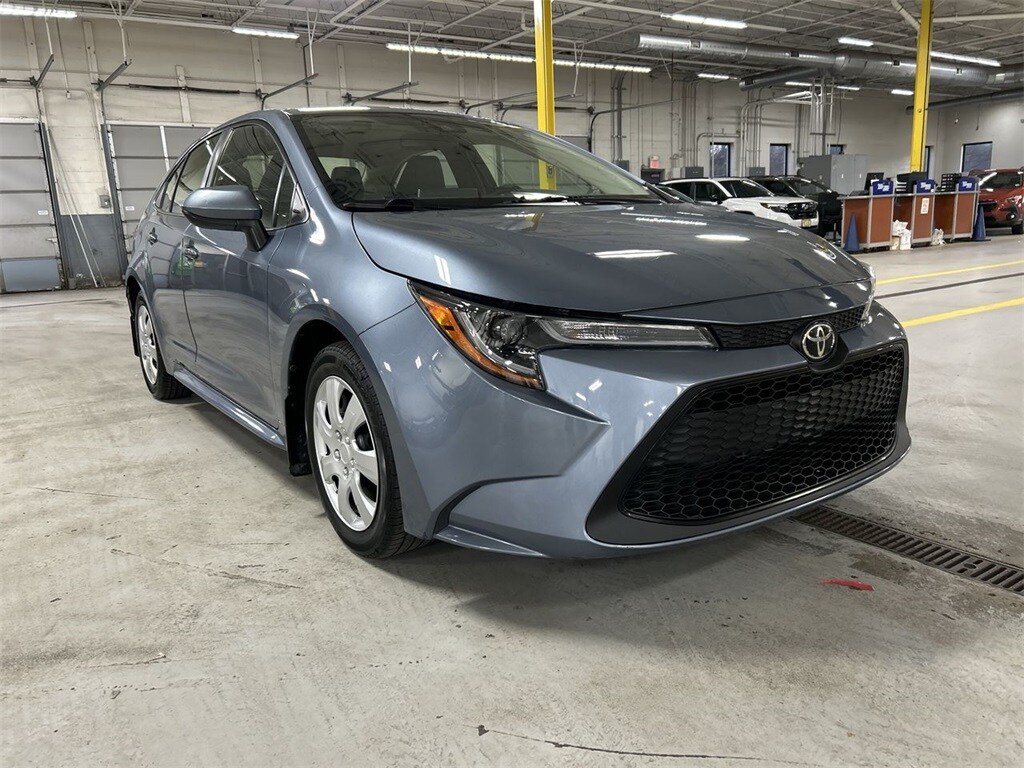 Used 2021 Toyota Corolla LE Sedan