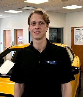 Staff member Mike Mathews from ID_6b06efbfaa39