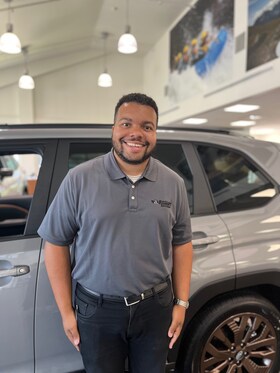 Staff member Thomas Lopez from ID_6b06efbfaa39