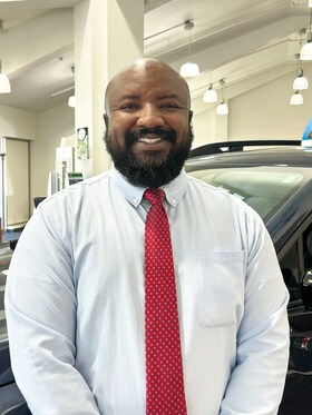 Staff member Larry Gantt Jr. from ID_6b06efbfaa39