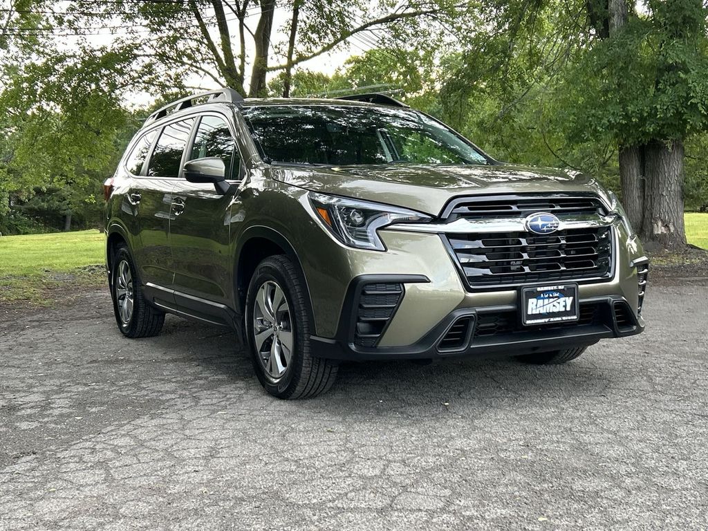 2023 Subaru Ascent Premium 7 Passenger's photo