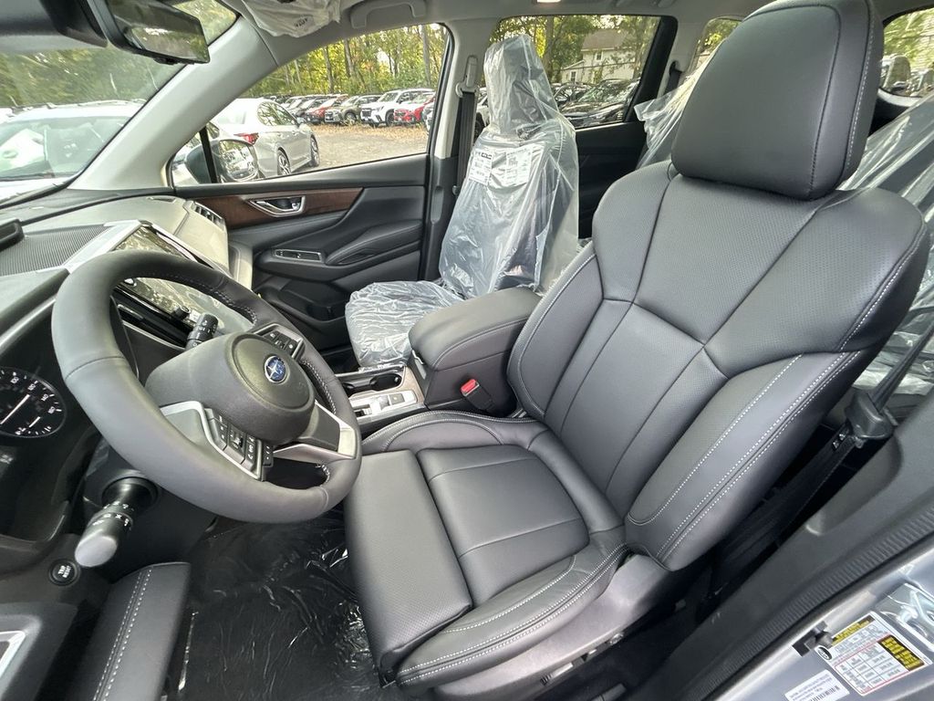 2025 Subaru Ascent Touring - Photo 11