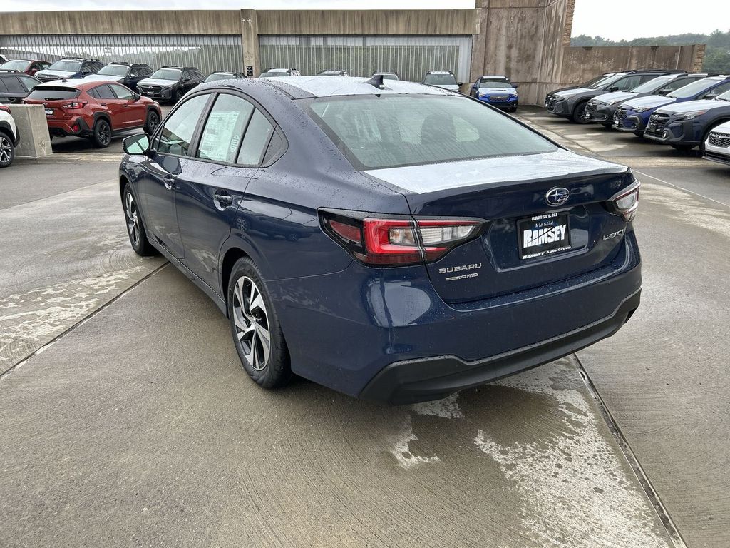 2025 Subaru Legacy Premium - Photo 9