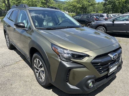 2025 Subaru Outback Premium SUV