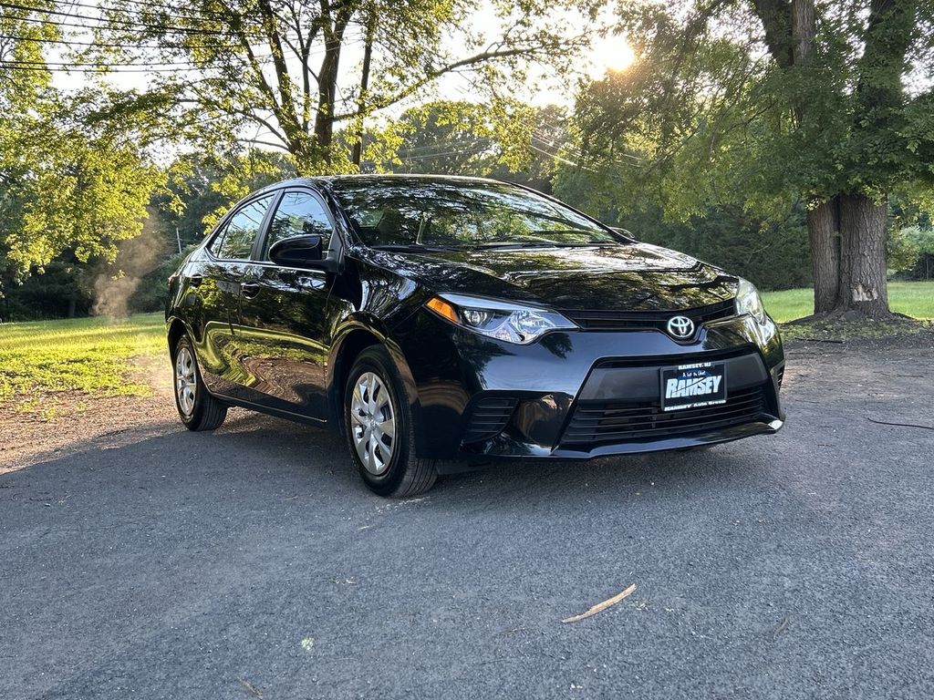 2015 Toyota Corolla L AT's photo