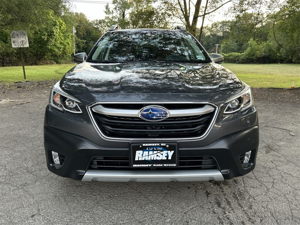 2021 Subaru Outback Touring XT photo 3