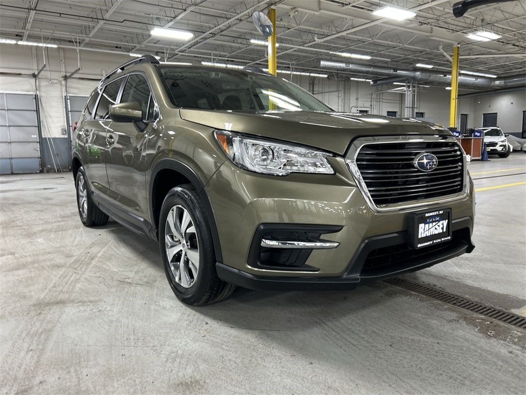 Certified 2022 Subaru Ascent Premium 8-Passenger SUV