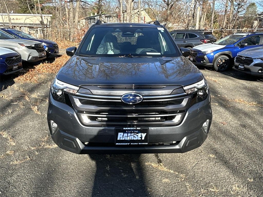 2026 Subaru Forester Premium photo 2