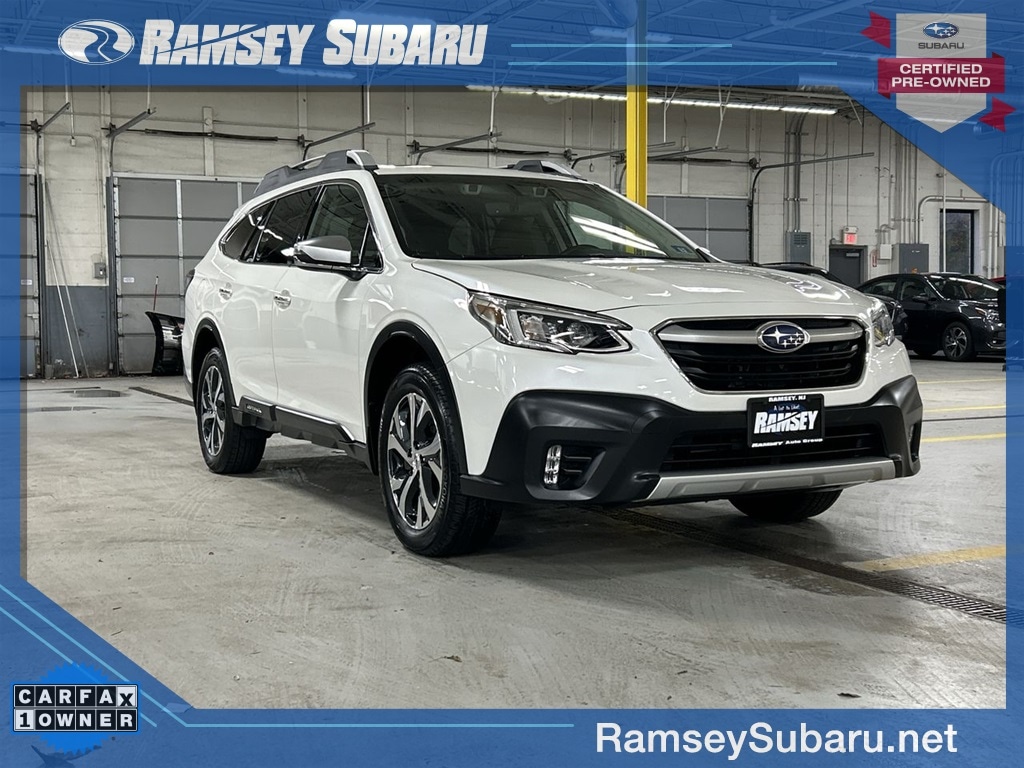 2020 Subaru Outback Touring's photo