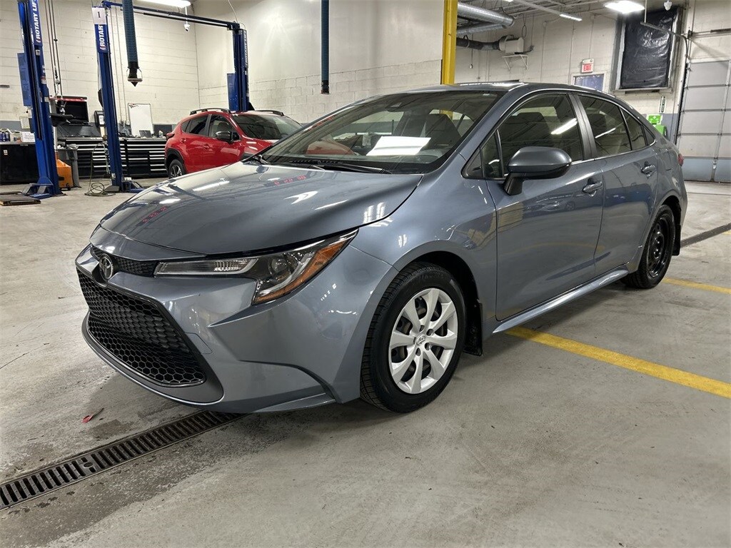 Used 2021 Toyota Corolla LE Sedan