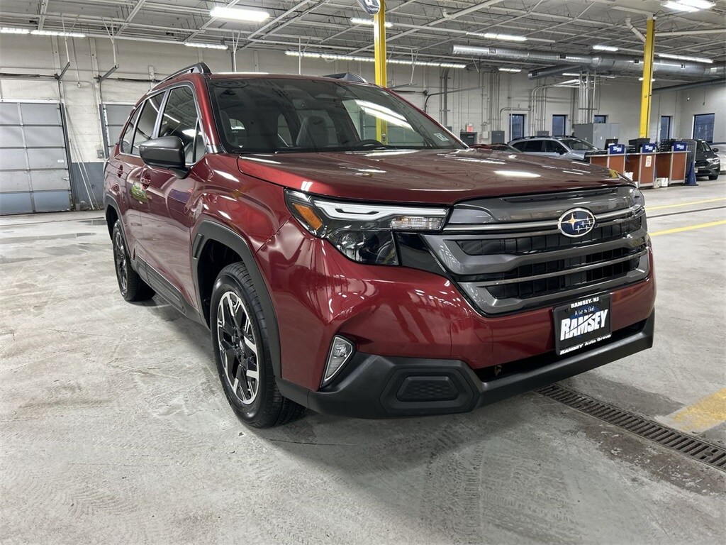 Used 2025 Subaru Forester Premium SUV