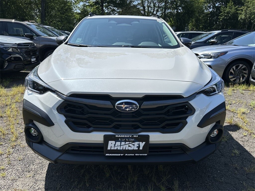 2025 Subaru Crosstrek Limited photo 2