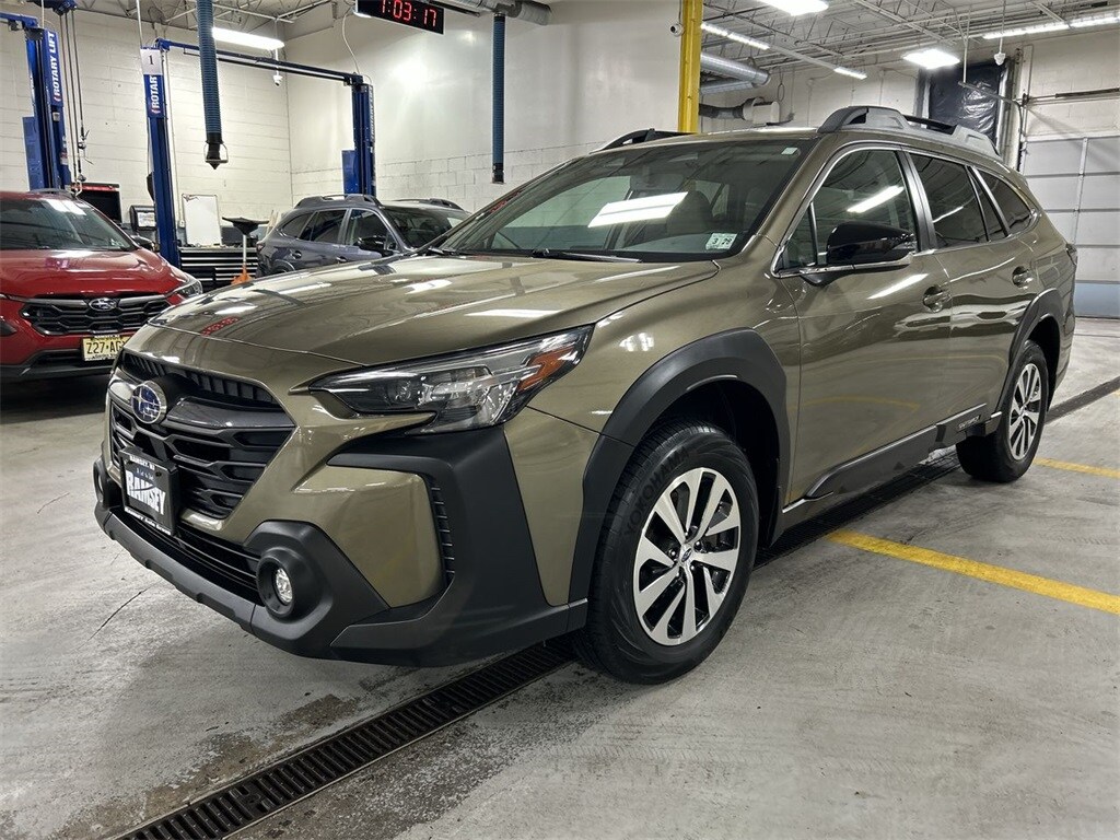 2023 Subaru Outback Premium photo 3