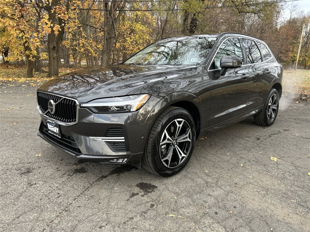 Certified 2022 Volvo XC60 B5 AWD Momentum SUV