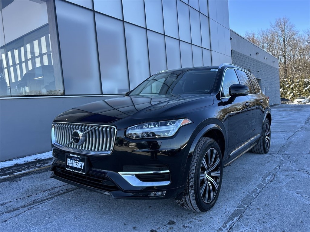 2023 Volvo XC90 Plus