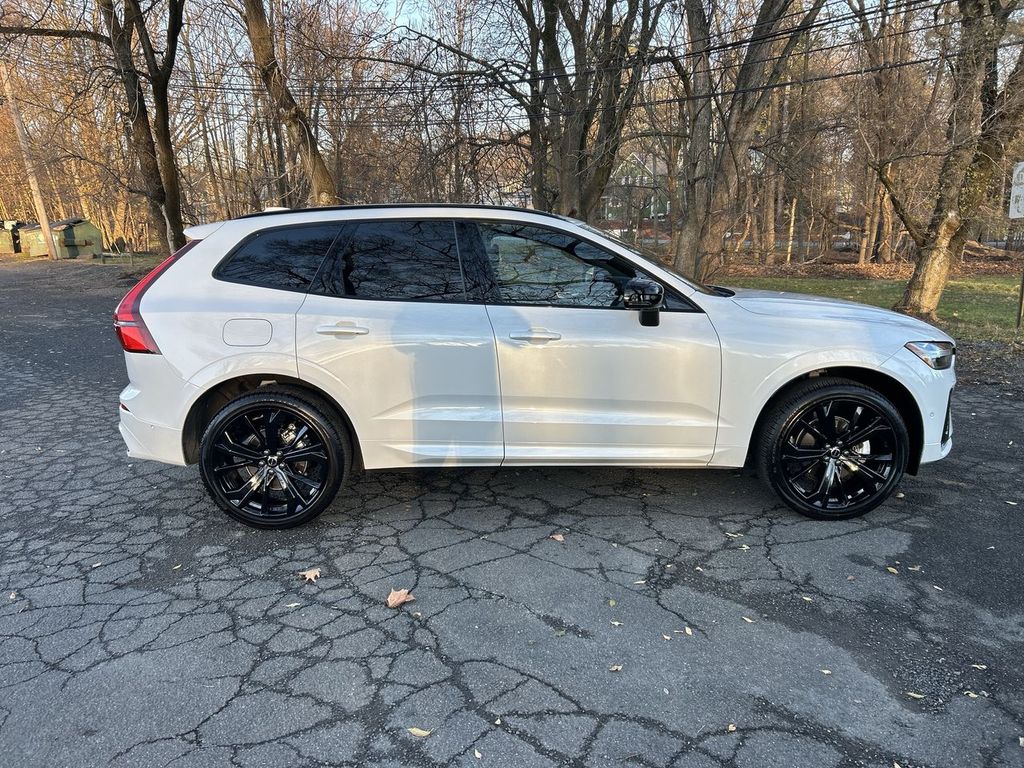 2026 Volvo XC60 Ultra - Photo 9