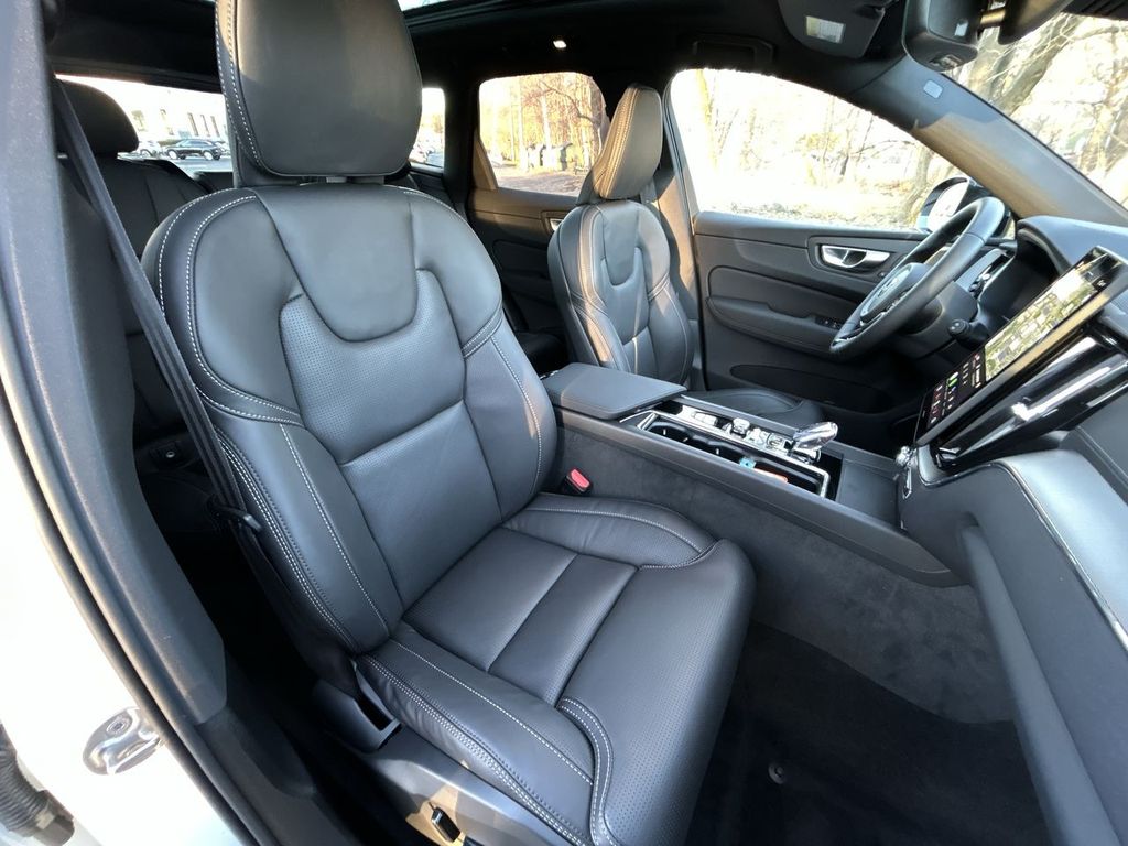2026 Volvo XC60 Ultra - Photo 25