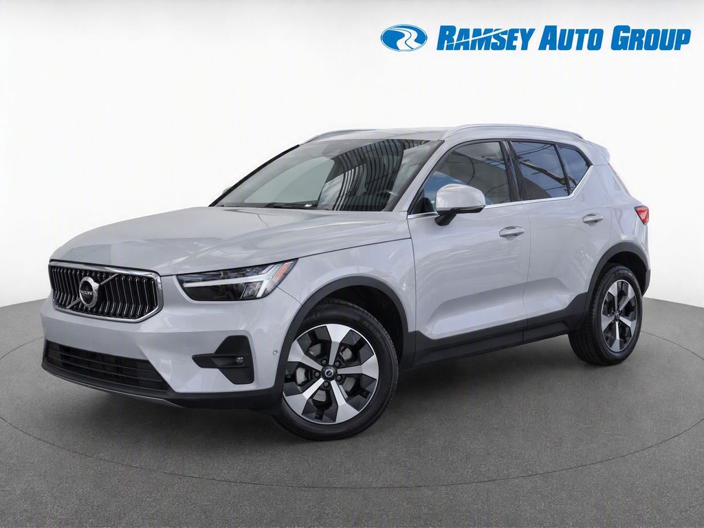 2024 Volvo XC40