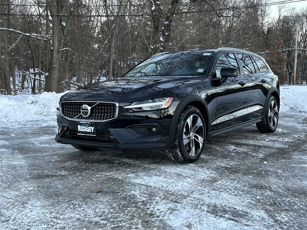 Certified 2024 Volvo V60 Cross Country B5 Plus Wagon