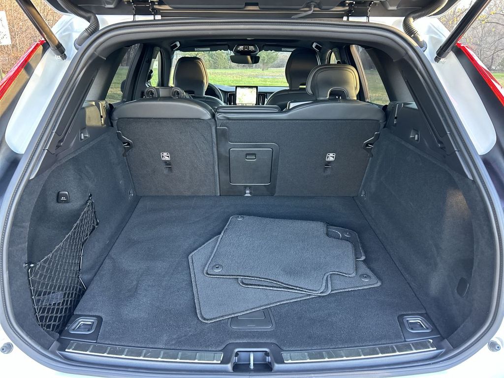 2026 Volvo XC60 Ultra - Photo 27