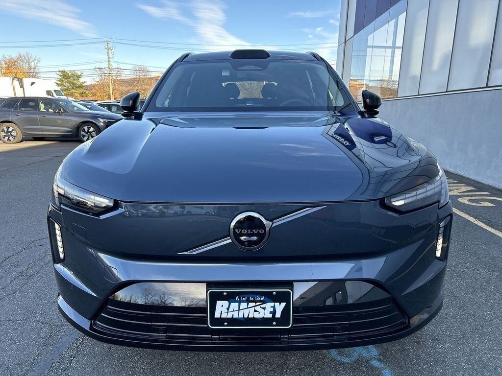 New 2025 Volvo EX90 Twin Motor Performance Ultra 7-Seater SUV