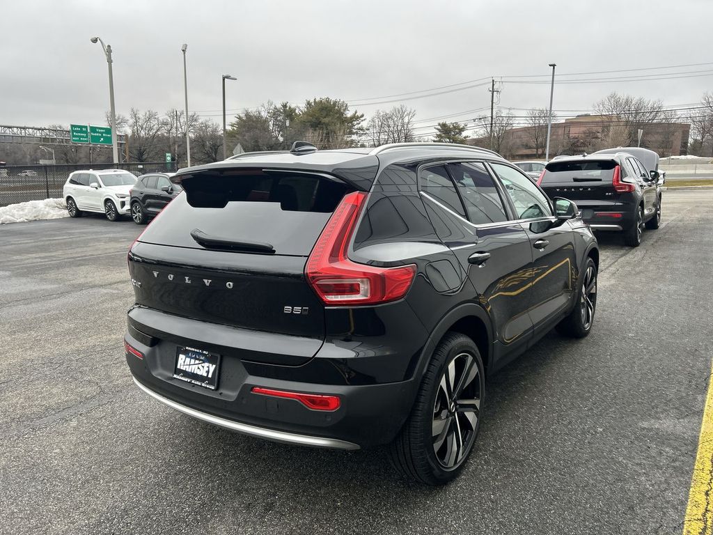 2025 Volvo XC40 Ultra - Photo 8