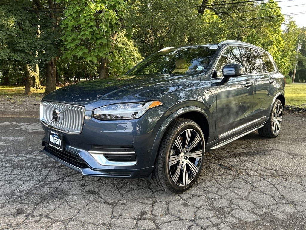 Certified 2024 Volvo XC90 plug-in hybrid T8 Ultimate Bright 7-Seater SUV