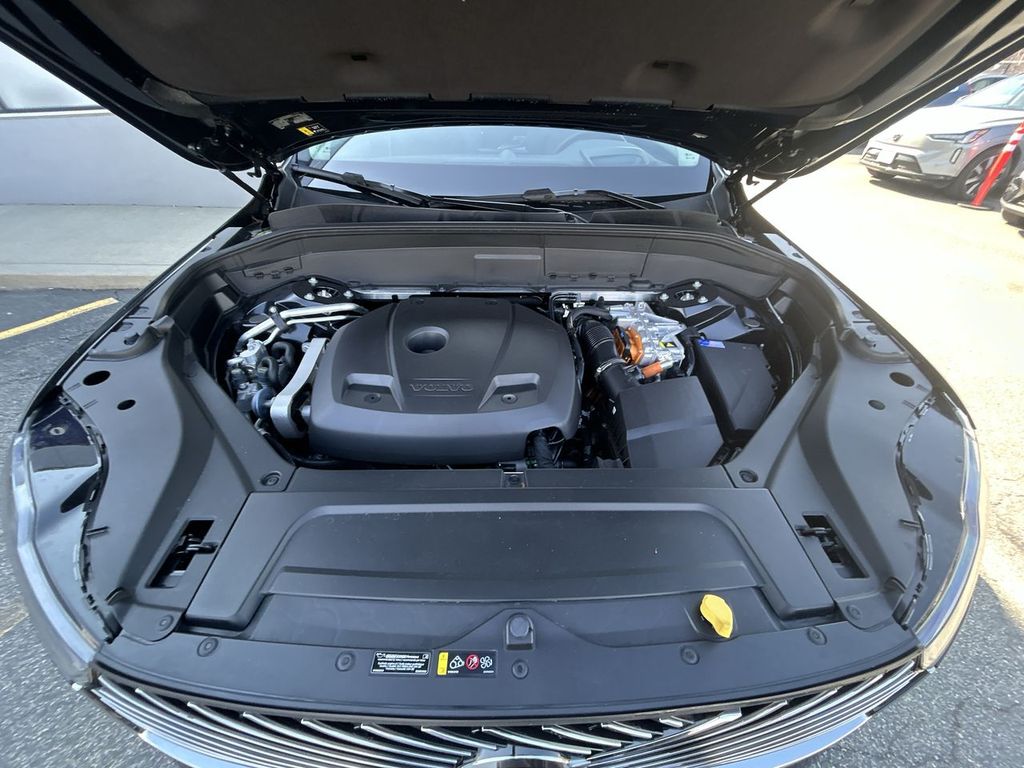 2025 Volvo XC90 Ultra - Photo 14