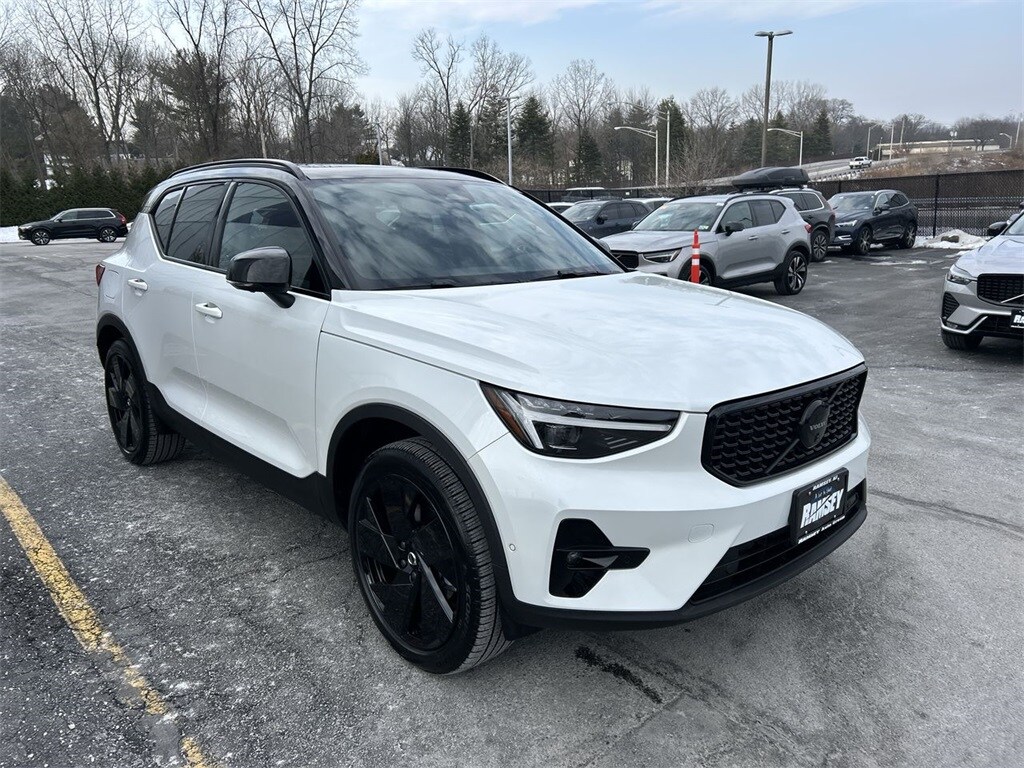 New 2026 Volvo XC40 B5 Ultra Black Edition SUV
