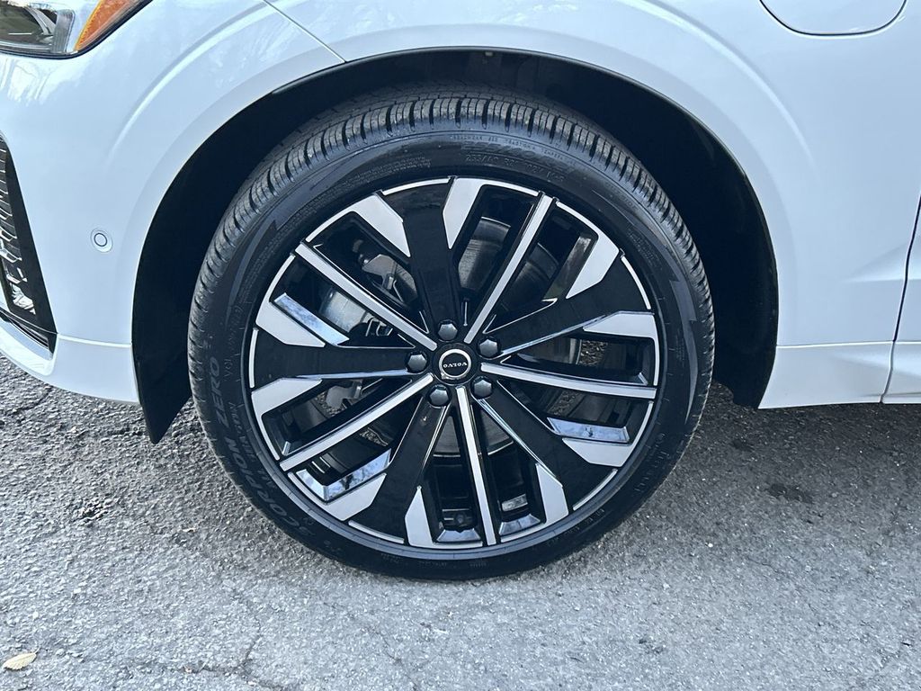 2026 Volvo XC60 Ultra - Photo 10