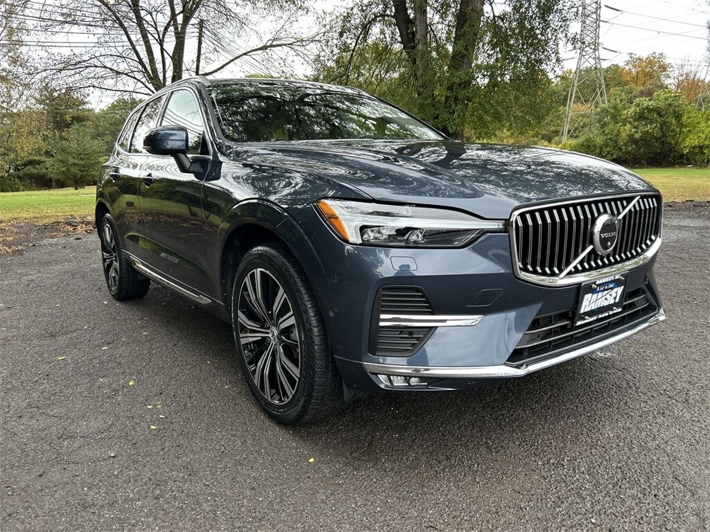 2022 Volvo XC60 Inscription photo 2