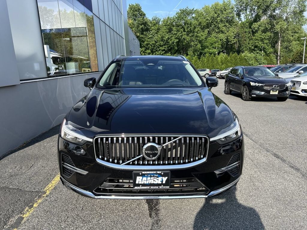 Certified 2023 Volvo XC60 Recharge Plug-In Hybrid Ultimate Bright SUV