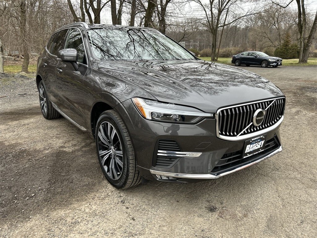 Certified 2022 Volvo XC60 B5 AWD Inscription SUV