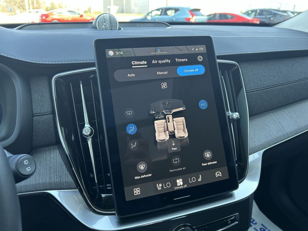 2025 Volvo XC90 Ultra - Photo 21