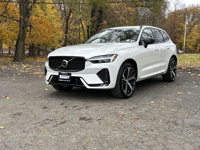 2023 Volvo XC60 B5 AWD Ultimate Dark SUV