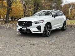 2023 Volvo XC60 B5 AWD Ultimate Dark SUV