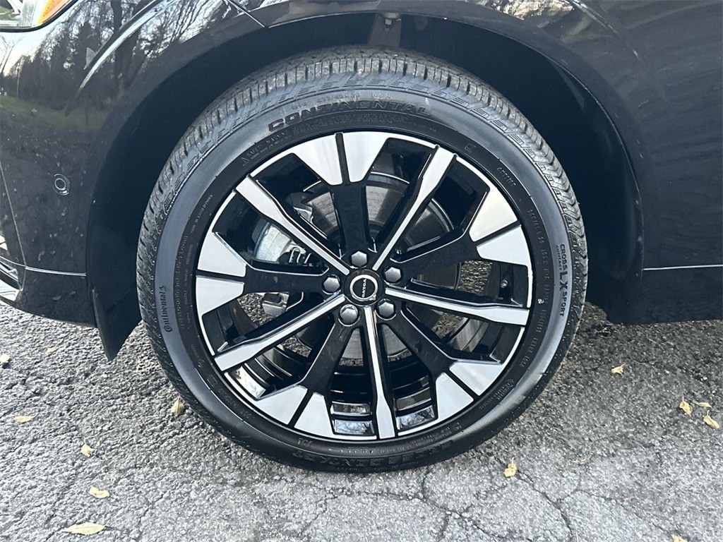 New 2026 Volvo XC60 B5 Ultra SUV