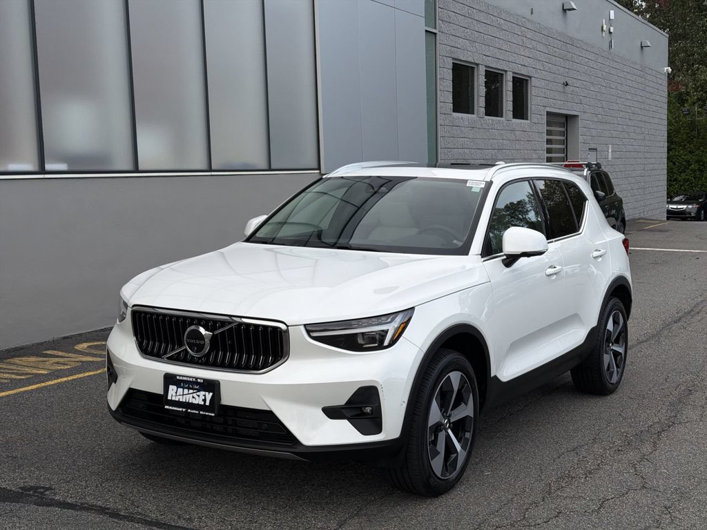 2024 Volvo XC40