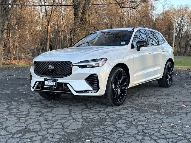 2026 Volvo XC60 B5 Ultra Black Edition AWD SUV