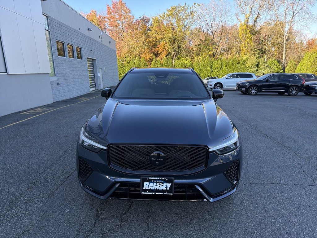 New 2026 Volvo XC60 B5 Ultra Black Edition SUV