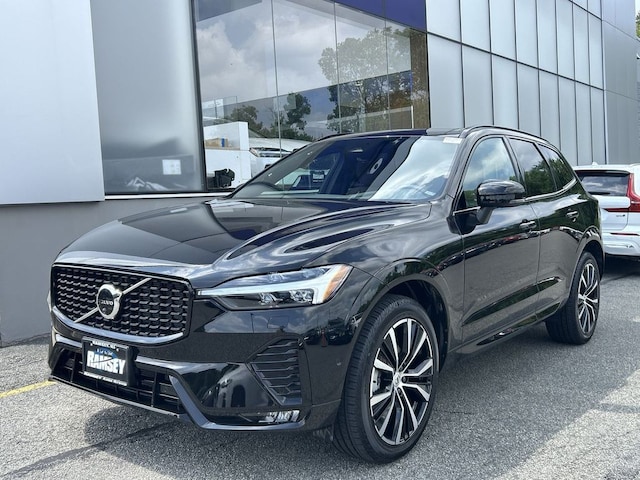 2023 Volvo XC60 B5 AWD Plus Dark SUV