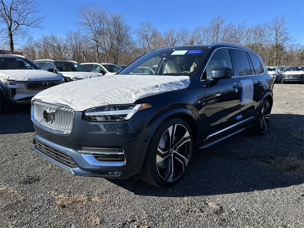 2025 Volvo XC90 photo 4