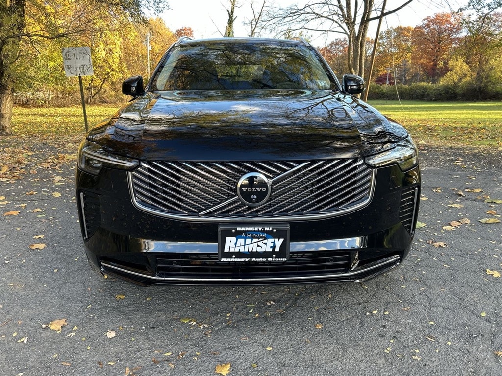 New 2026 Volvo XC90 B6 Plus 7-Seater SUV