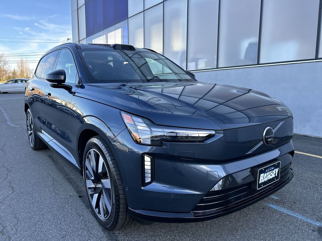 New 2025 Volvo EX90 Twin Motor Performance Ultra 7-Seater SUV