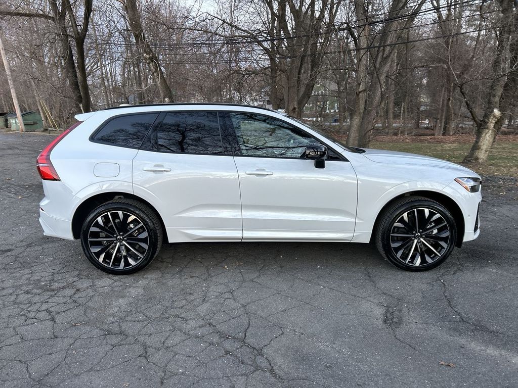 2026 Volvo XC60 Ultra - Photo 9