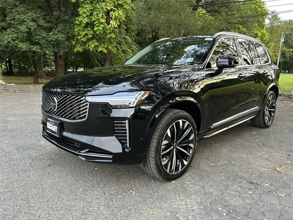 2025 Volvo XC90 Plus photo 4